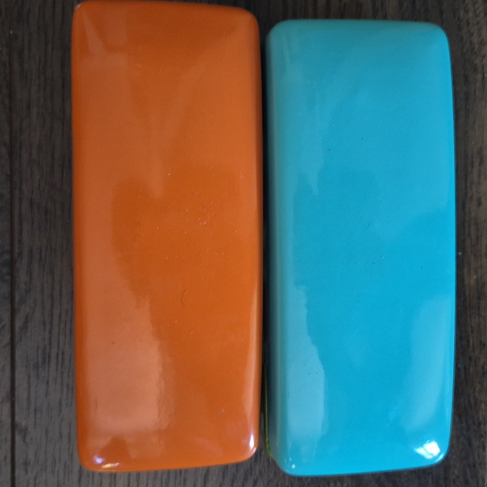 Pair Of Kate Spade Glasses Case With One Lens Cloth. Nice Condition - Picture 6 of 7